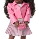 American Girl Truly Me 18-inch Doll Pink Chic Accessories with Purse, Beret, Sunglasses, and Heart Ring, for Ages 6+